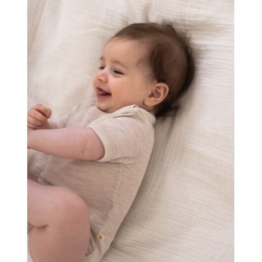 Body Med Kort Ärm Och Knappstängning Ãver Ena Axeln För Baby, Tillverkad Av 100 % Ekologisk Merinoull Nature Melange 74