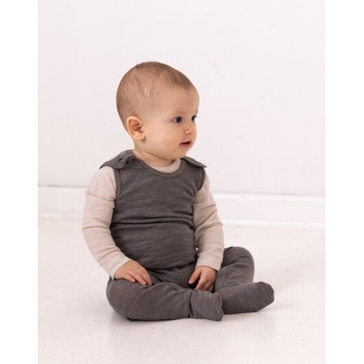 Retro Sparkdräkt Med Fötter Och Tryckknappar På Insidan Av Benen För Baby, I 100% Ekologisk Merinoull Light Brown Melange 56