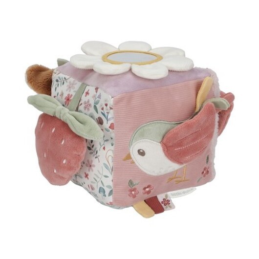 Little Dutch, Aktivitetskub