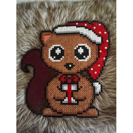 Erling Ekorre Julmönster av Rito Krea - Pärlmönster Jul 27x27 cm