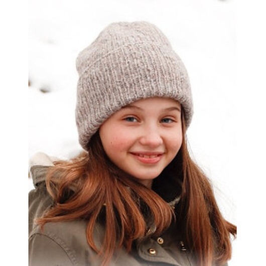 Winter Smiles Hat by DROPS Design - mössa stickmönster strl. 2 - 12 år - 2 år