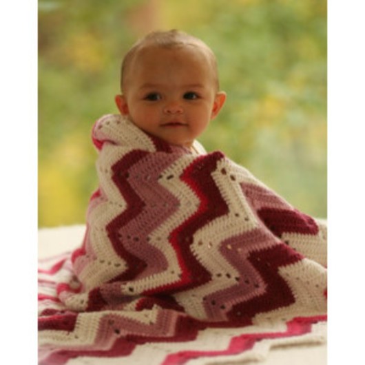 Baby Snug by DROPS Design - Täcke Virkmönster 65/75 x 83 cm