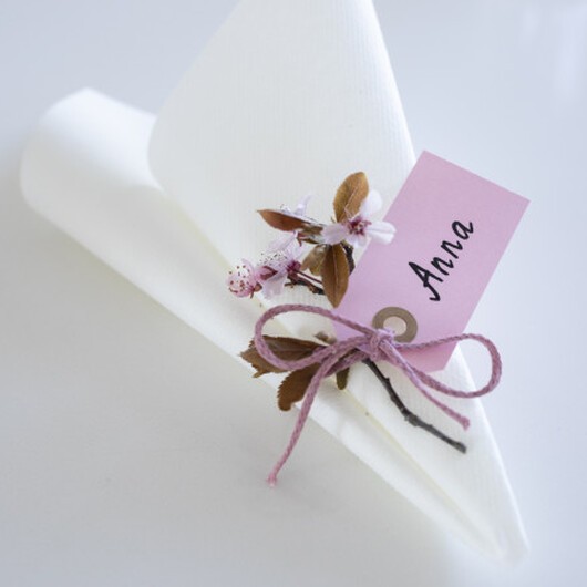 Dekorativa bordskort gjorda av manillamärke av Rito Krea - Table Cards DIY Guide - 20 st.