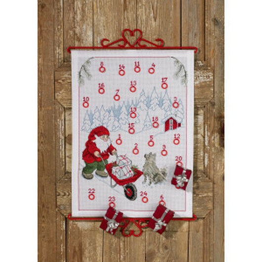 Â Permin Broderikit Julkalender Tomte med kälke 32x43cm