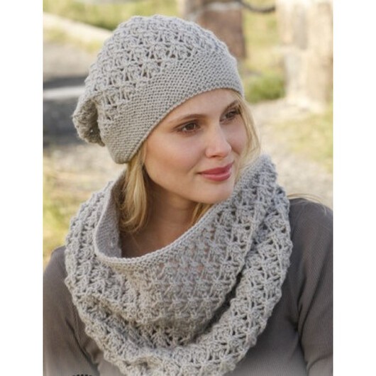 Autumn Mist by DROPS Design - Mössa och halsvärmare Stick-mönster strl. S/M - L/XL