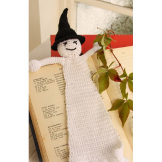 Scary Tales by DROPS Design - Halloween Bokmärke Virkmönster Spöke