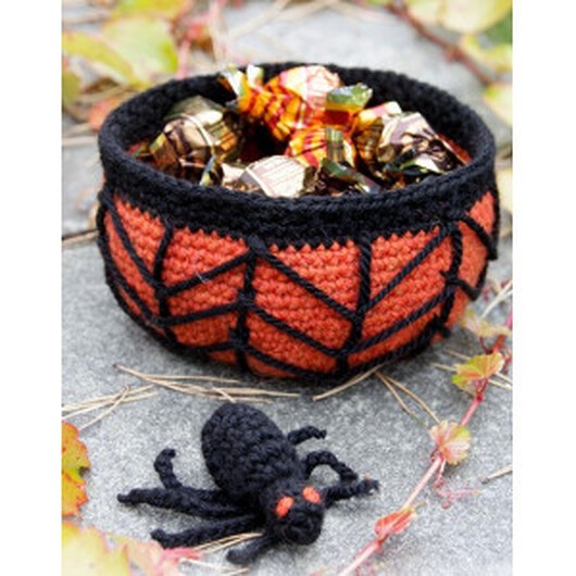 Creepy Candy by DROPS Design - Halloween Pynt Virkmönster Korg 12x6cm - Creepy Candy by DROPS Design