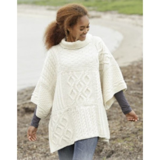 Comfort Chronicles by DROPS Design - Poncho Stick-mönster One-size