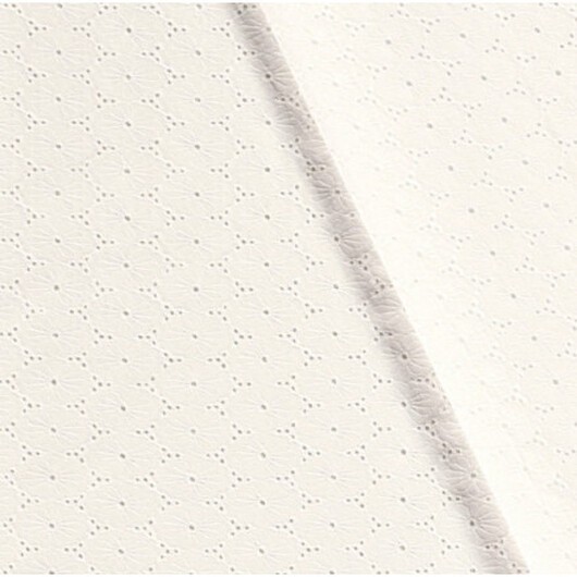 Broderi Anglaise 135cm 051 Råvit Design 4 - 50cm