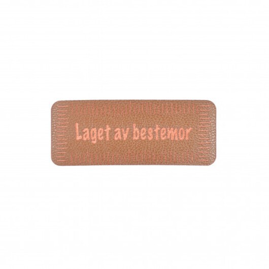 Norsk Label "Laget av Bestemor" Imiterat läder Brun 5x2 cm - 1 st