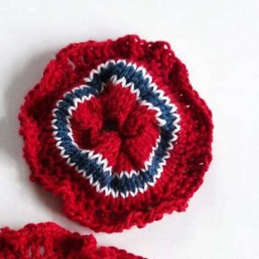 Mini Scrunchie av Rito Krea - Scrunchie Stickmönster 9 cm - ca. 9 cm i diameter med volang