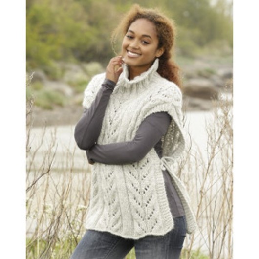 Come Winter by DROPS Design - Poncho Stick-mönster strl. S/M - XL/XXXL