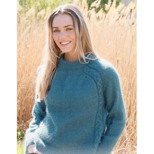 Cabled Bliss by DROPS Design - Tröja Stickmönster str. S - XXXL