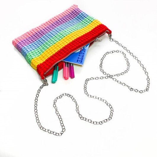 Rainbow Clutch av Rito Krea - Väska Virkmönster 22x14cm