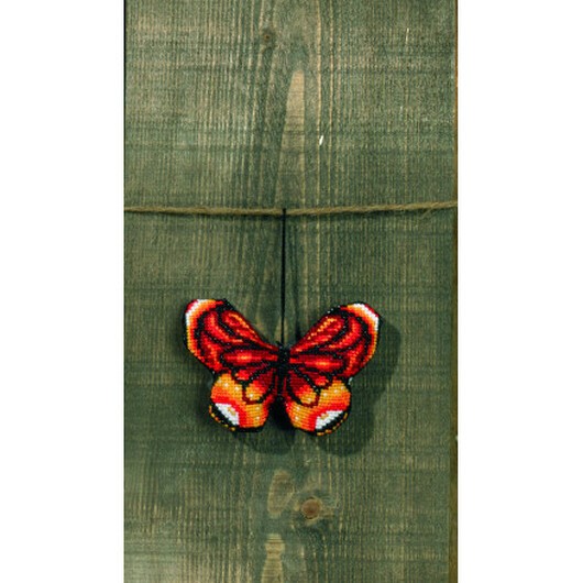 Permin Broderikit Fjäril röd 9x6cm