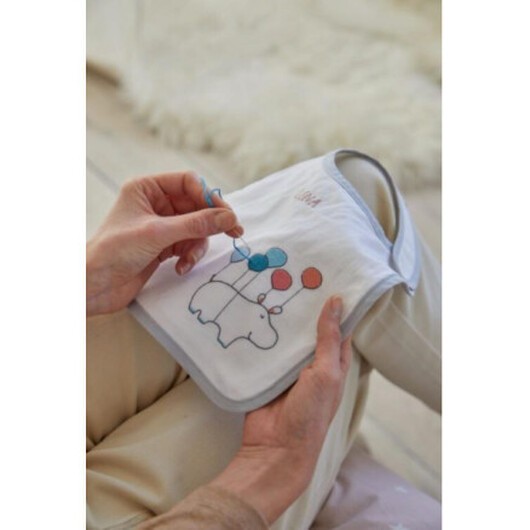 Gift of Stitch Broderikit Haklapp Flodhäst