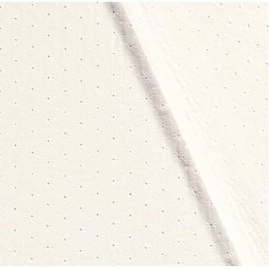 Broderi Anglaise 135cm 051 Råvit Design 5 - 50cm