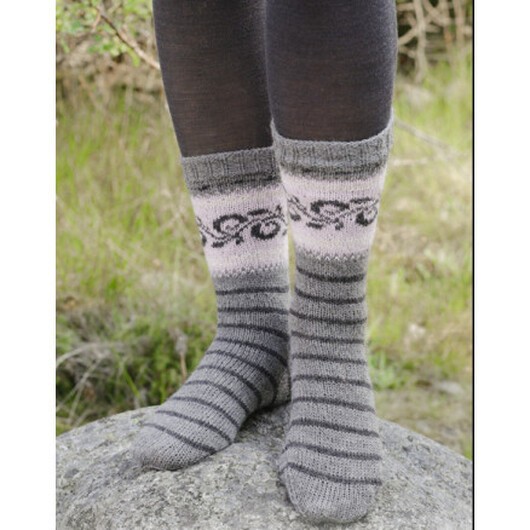 Telemark Socks by DROPS Design - Sockor Stickmönster strl. 35/37 - 41/43