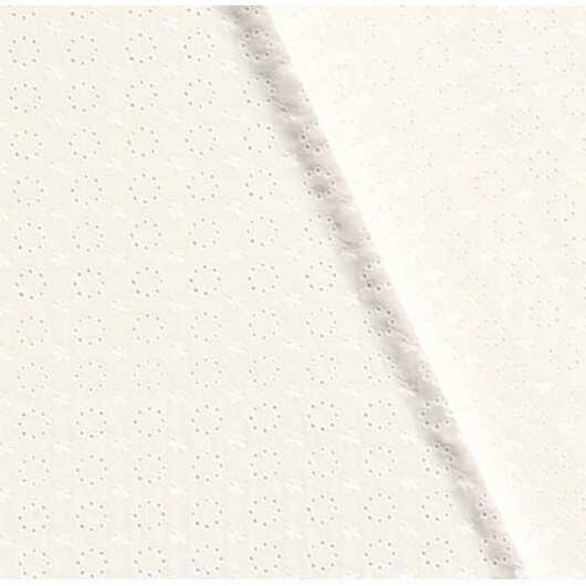 Broderi Anglaise 135cm 051 Råvit Design 1 - 50cm