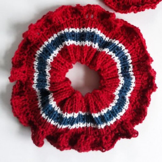 Scrunchie av Rito Krea - Scrunchie Stickmönster 14,5 cm - Scrunchie av Rito Krea - Scrunchie Strikkeopskrift 14,5cm