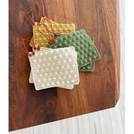 Annemettes bubbelgrytlappar av Milla Billa - Garnpaket till Virkmönster Annemettes Bubbelgrytlappar Storlek 20,5 x 17 cm