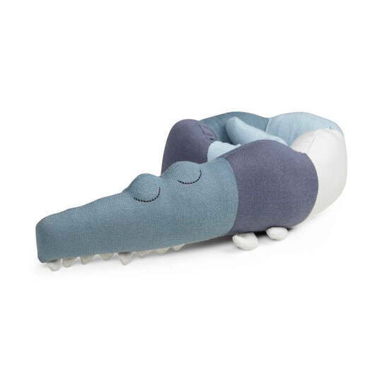 Sebra Stickad kudde - Sleepy Croc - powder blue