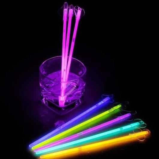 Pipsticks  -  drinkpinne som är självlysande
