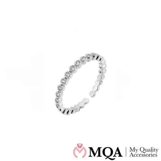 Ring, silverfärgade med glasstenar