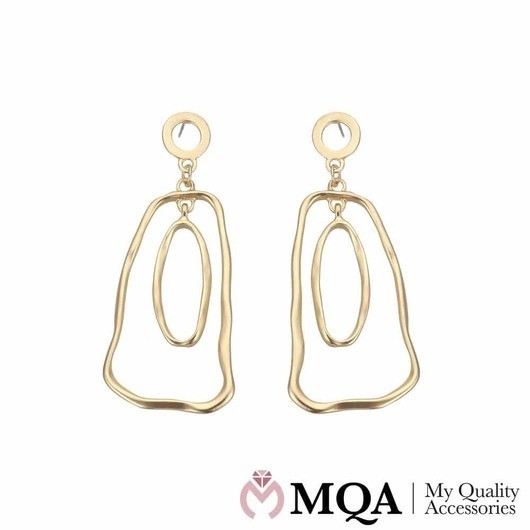 Ãrhängen, ring och asymmetriskt hänge