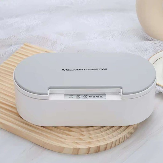 Smyckes- och glasögonrengörare med UV-C sterilisering och aromaterapi